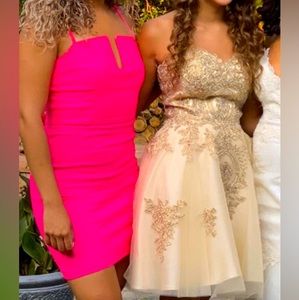 Dazzling shimmering decorated voluminous a-line short formal dress